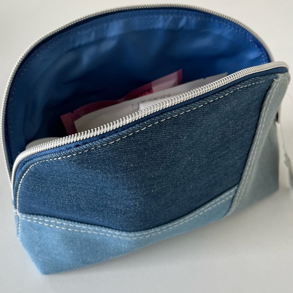 SpaceNK cosmetic bag (25cmx17xcm) - Picture 4 of 5